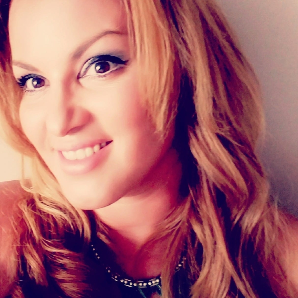 Meet your Posher, Gloria